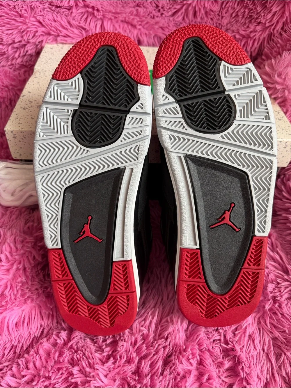 Men's Air Jordan 4 RM size 9.5